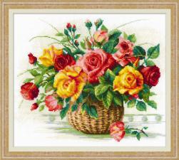 Риолис | "Корзина с розами". Размер - 35 х 30 см