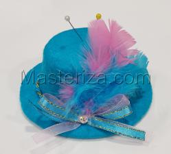 Игольница "Шляпка с перьями",цвет голубой,размер - 10,5х10,5х5 см